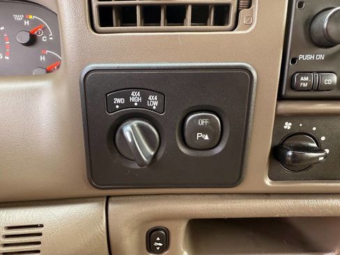 Used 2003 Ford F350 Lariat image 26