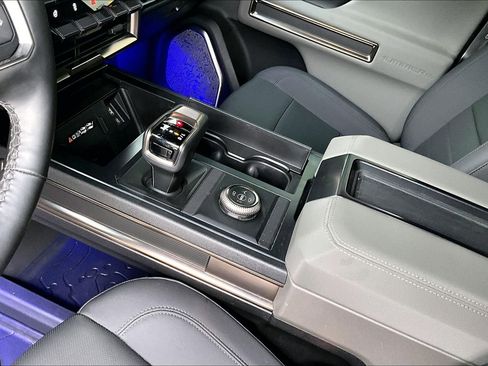 Used 2025 GMC Hummer EV 3X AWD/4WD image 17