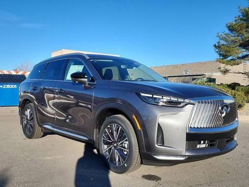 New 2026 INFINITI QX60 Luxe image 3
