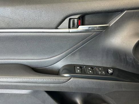 Used 2018 Toyota Camry XLE w/ Driver Assist Package FWD image 12