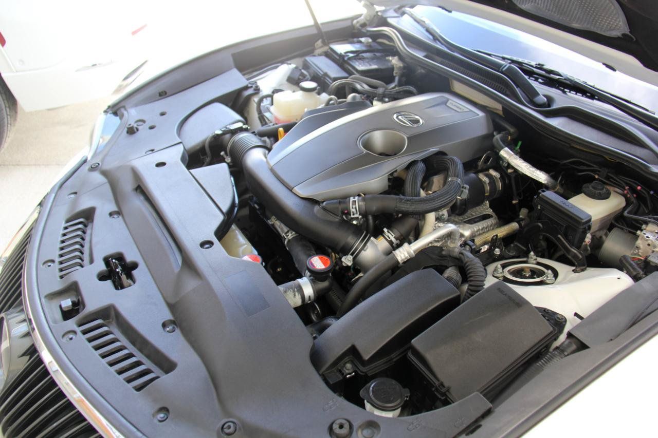 Used 2016 Lexus RC 200t RWD image 30