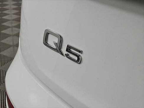 Certified 2023 Audi Q5 2.0T Premium Plus w/ Premium Plus Package AWD/4WD image 11