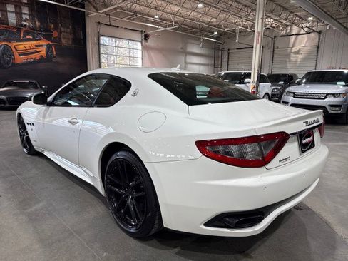 Used 2015 Maserati GranTurismo Sport image 3