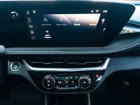 Used 2024 Buick Envista Sport Touring w/ Convenience I Package image 17