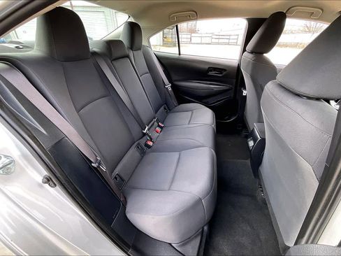 Used 2024 Toyota Corolla LE image 21