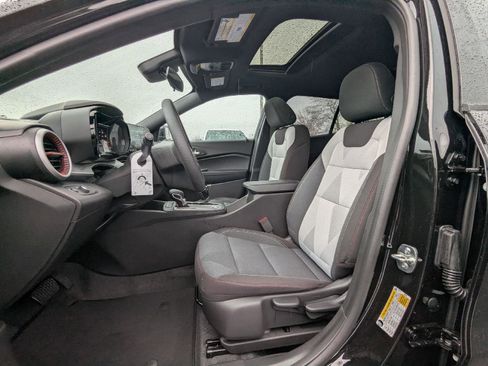 New 2026 Chevrolet Trax RS w/ Sunroof Package image 37