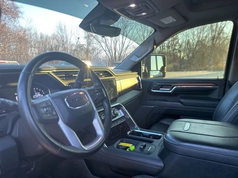 Used 2024 GMC Sierra 2500 Denali w/ Denali Reserve Package image 17