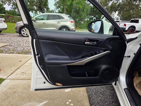 Used 2016 Lexus IS 200t image 14