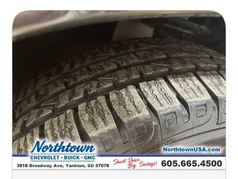 Used 2021 Chevrolet Traverse High Country image 28