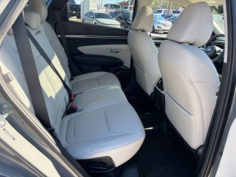 Used 2024 Hyundai Tucson SEL w/ Convenience Package image 16