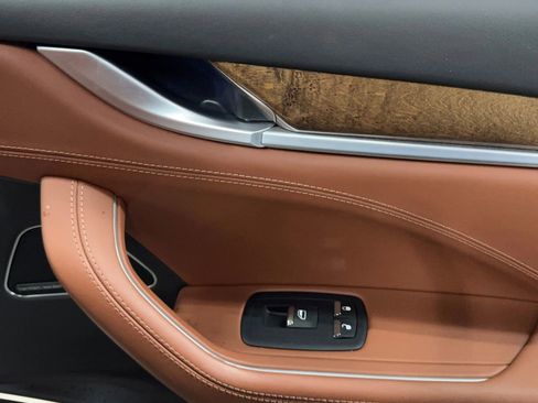 Used 2017 Maserati Levante S image 32