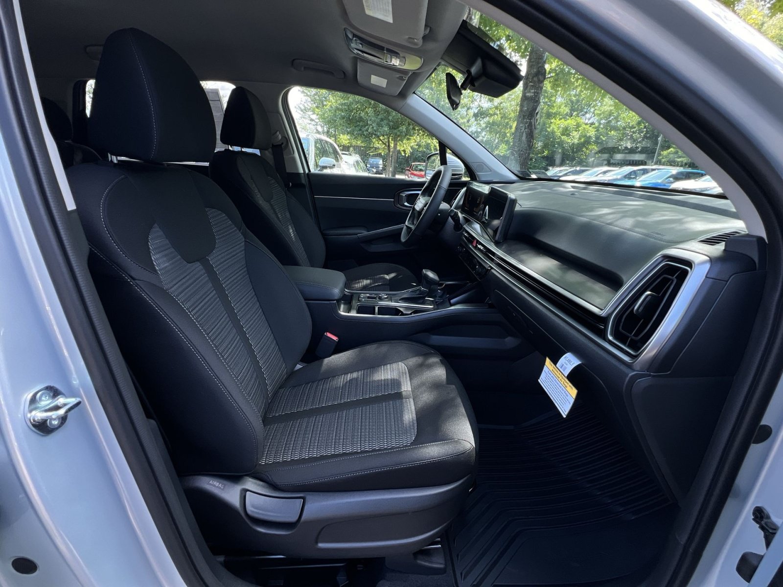 New 2026 Kia Sorento LX FWD image 32
