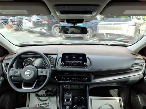 Certified 2023 Nissan Rogue SV image 22