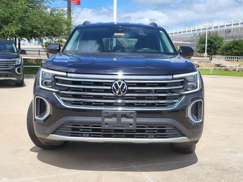 Used 2024 Volkswagen Atlas SE FWD image 3