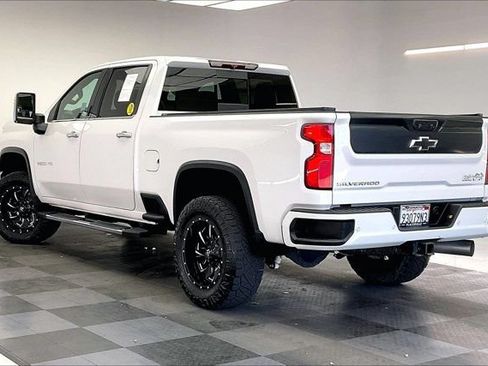 Used 2022 Chevrolet Silverado 2500 High Country w/ Safety Package II AWD/4WD image 10