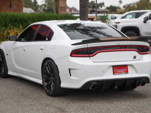 Used 2018 Dodge Charger R/T Scat Pack w/ Dynamics Package RWD image 6