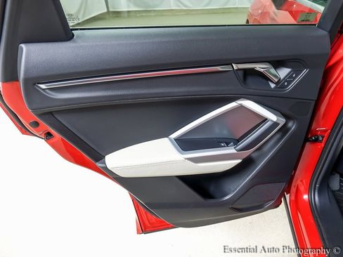 Used 2020 Audi Q3 2.0T Premium Plus w/ Premium Plus Package image 21