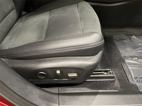 Certified 2025 Chevrolet Blazer EV RS image 20