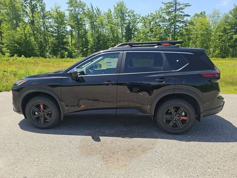 New 2026 Nissan Rogue SV AWD/4WD image 2