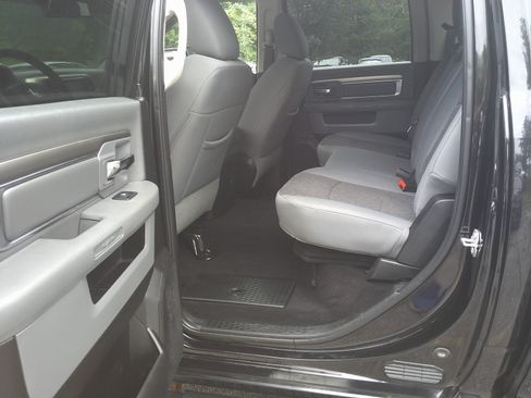 Used 2018 RAM 1500 Big Horn AWD/4WD image 12