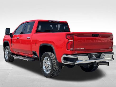 Used 2024 Chevrolet Silverado 2500 LTZ w/ LTZ Premium Package AWD/4WD image 3