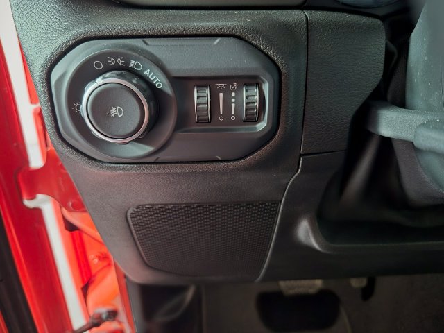 Used 2018 Jeep Wrangler Rubicon AWD/4WD image 16