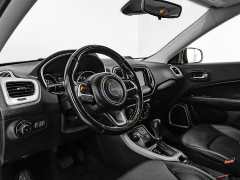 Used 2021 Jeep Compass Latitude image 13