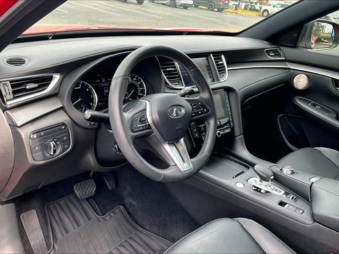 Used 2023 INFINITI QX55 Essential image 18