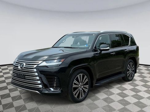 Used 2025 Lexus LX 700h Luxury AWD/4WD image 5
