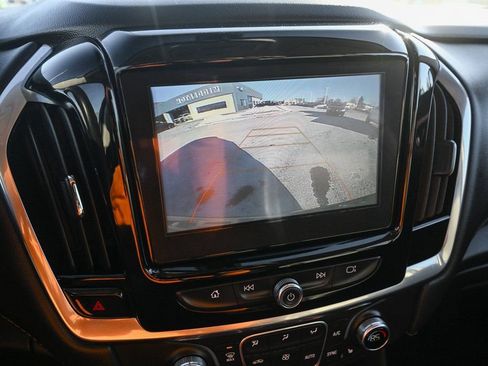 Used 2019 Chevrolet Traverse LT image 38