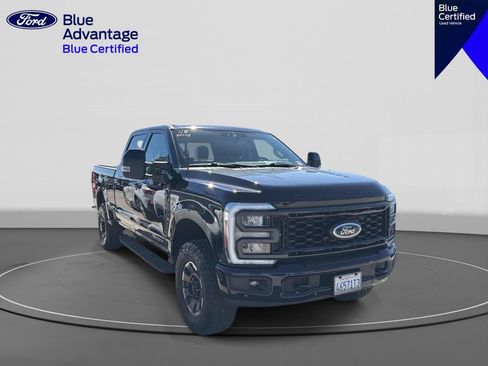 Used 2023 Ford F350 Lariat w/ Lariat Ultimate Package AWD/4WD image 4