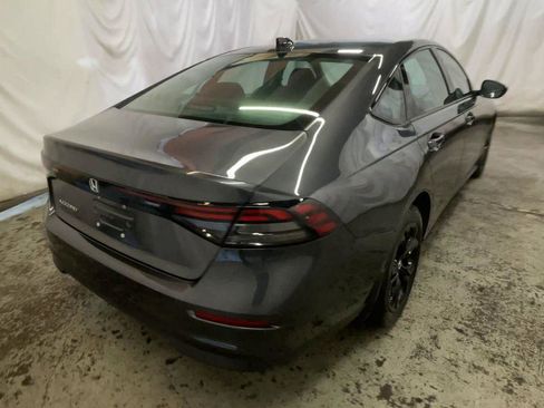 Certified 2025 Honda Accord SE image 8