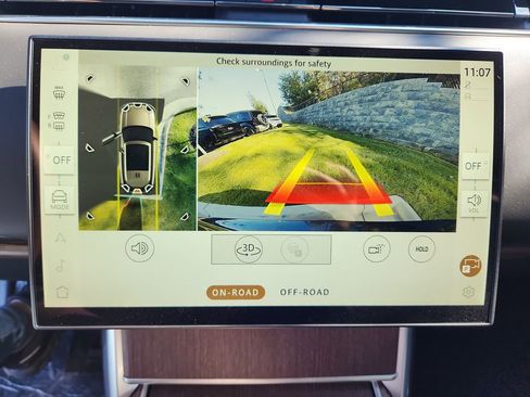 New 2025 Land Rover Range Rover SE image 22