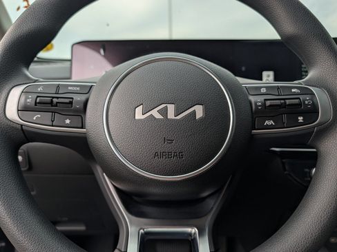 New 2026 Kia K5 LXS FWD image 29