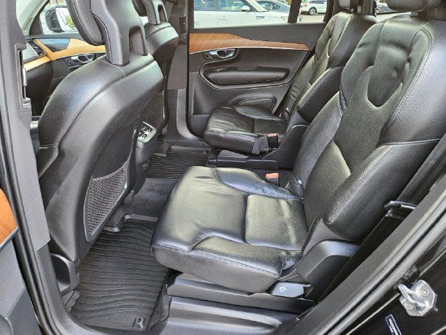 Used 2021 Volvo XC90 T6 Momentum w/ Advanced Package AWD/4WD image 15