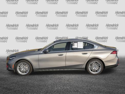 Certified 2025 BMW 530i xDrive w/ Premium Package image 5