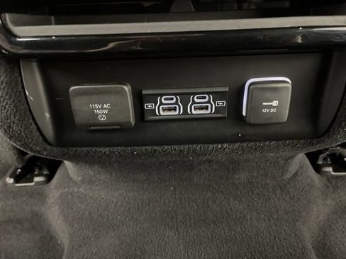Used 2024 Jeep Wagoneer Series II w/ Flexible Seating Group RWD image 44