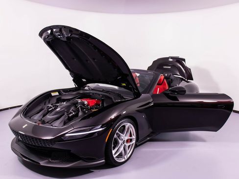 Certified 2024 Ferrari Roma Spider image 33