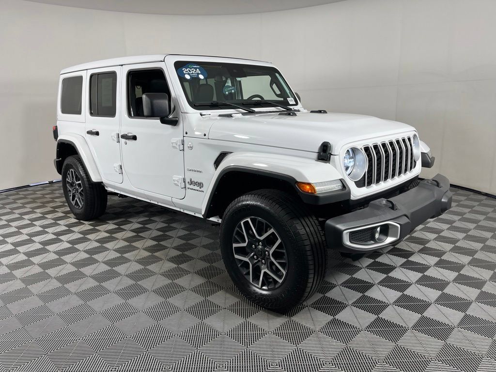 Used 2024 Jeep Wrangler Unlimited Sahara AWD/4WD image 16