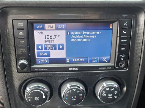 Used 2014 Dodge Challenger SXT Plus w/ Harman/Kardon Audio Group RWD image 30