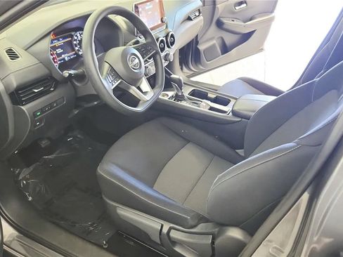 Used 2024 Nissan Sentra SV FWD image 21