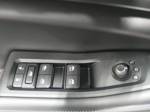Used 2023 Jeep Grand Cherokee L Laredo AWD/4WD image 30
