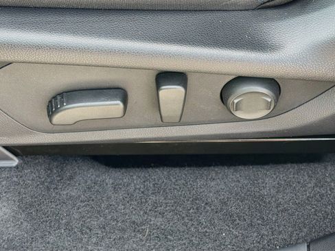Certified 2026 Subaru Forester Premium AWD/4WD image 23