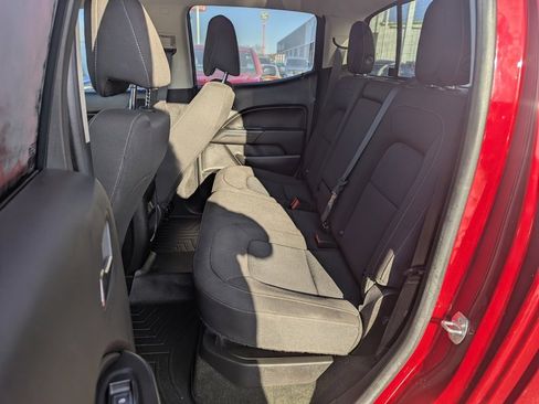 Used 2018 Chevrolet Colorado LT w/ LT Convenience Package image 12