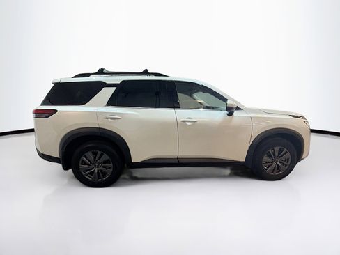 Used 2023 Nissan Pathfinder SV w/ Black Appearance Package image 10