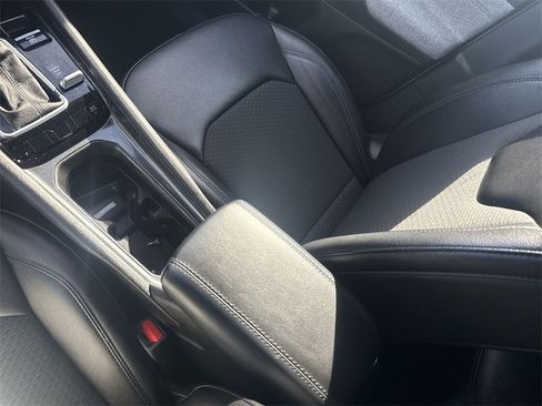 Used 2024 Jeep Compass Latitude image 20