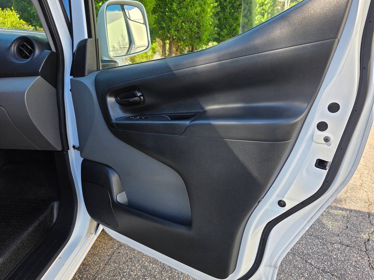 Used 2021 Nissan NV200 FWD image 24