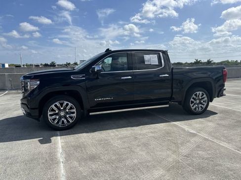 Used 2022 GMC Sierra 1500 Denali w/ Denali Reserve Package AWD/4WD image 19