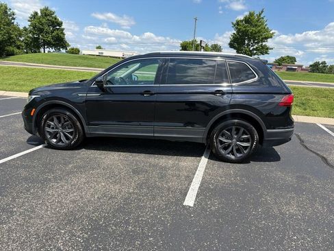 Used 2022 Volkswagen Tiguan SE FWD image 7