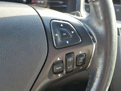 Used 2014 Lincoln MKS AWD w/ Equipment Group 201A image 21